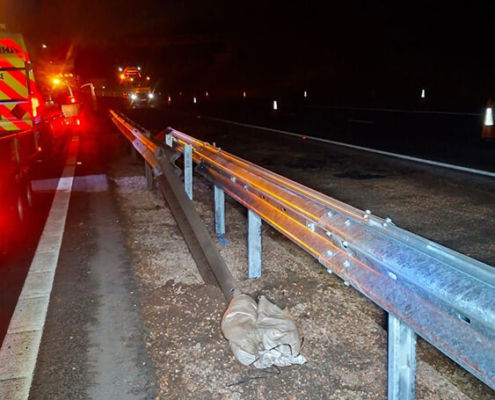 Night-time VRS upgrade works on a trunk road with new safety barrier installation